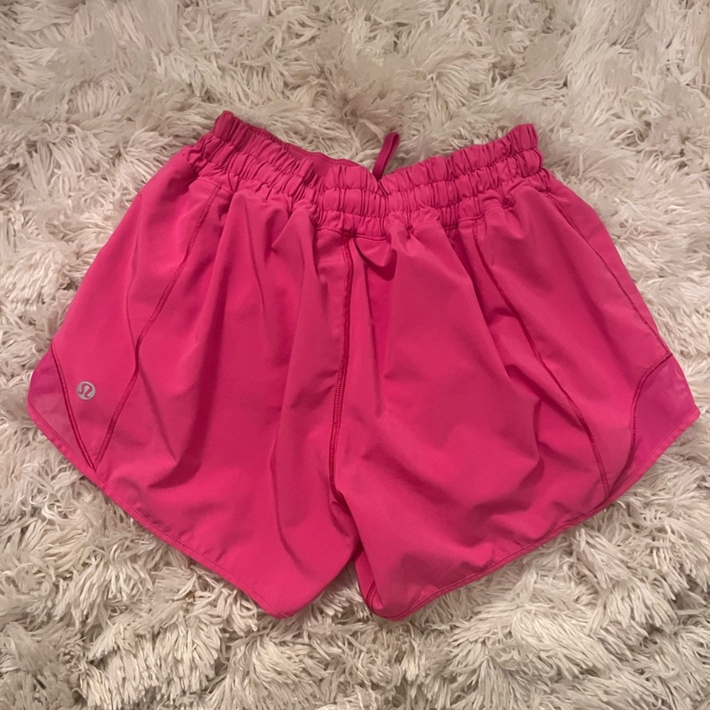 Lululemon hotty hot shorts size long 4 color sonic pink